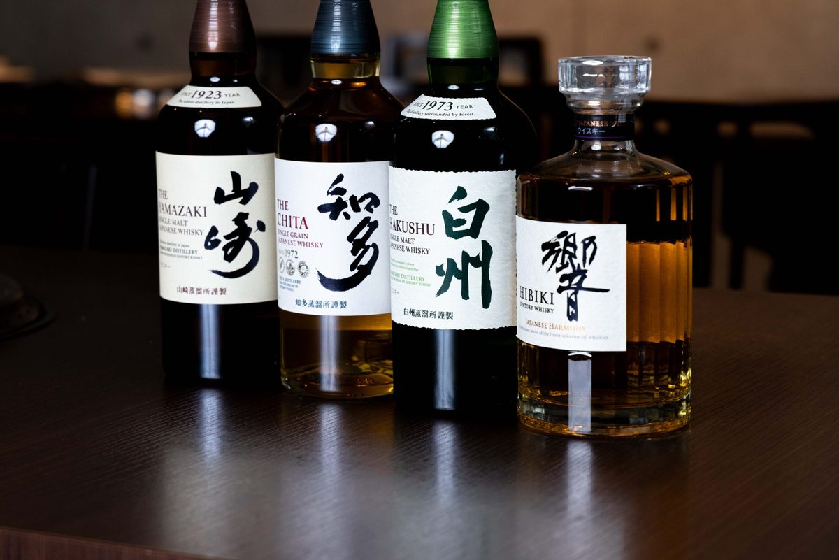 山崎・知多・白州・響のウイスキーボトル4種
