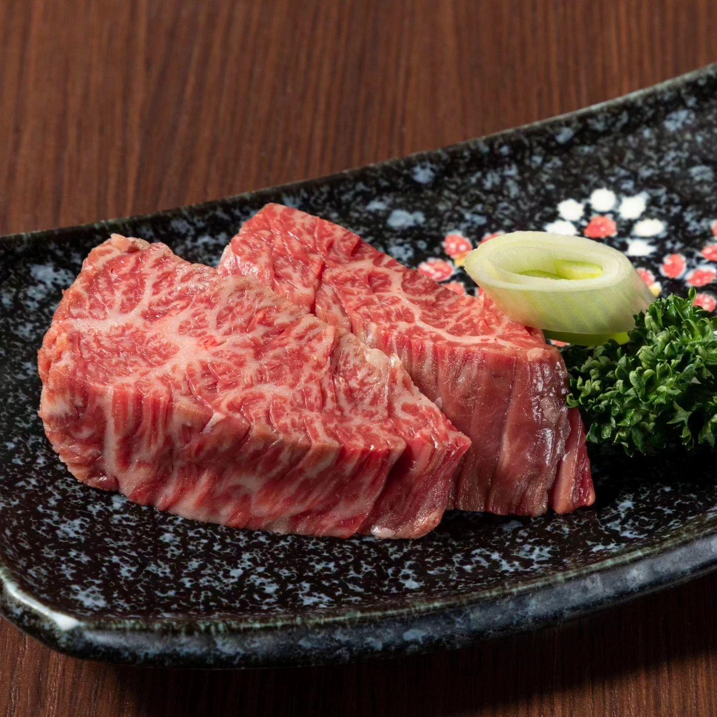 特選のハラミは大変希少ですが入荷の方ありますので是非食べてもらいたい逸品です。(石焼🧄も👍️)新宿御苑/焼肉/ホルモ…