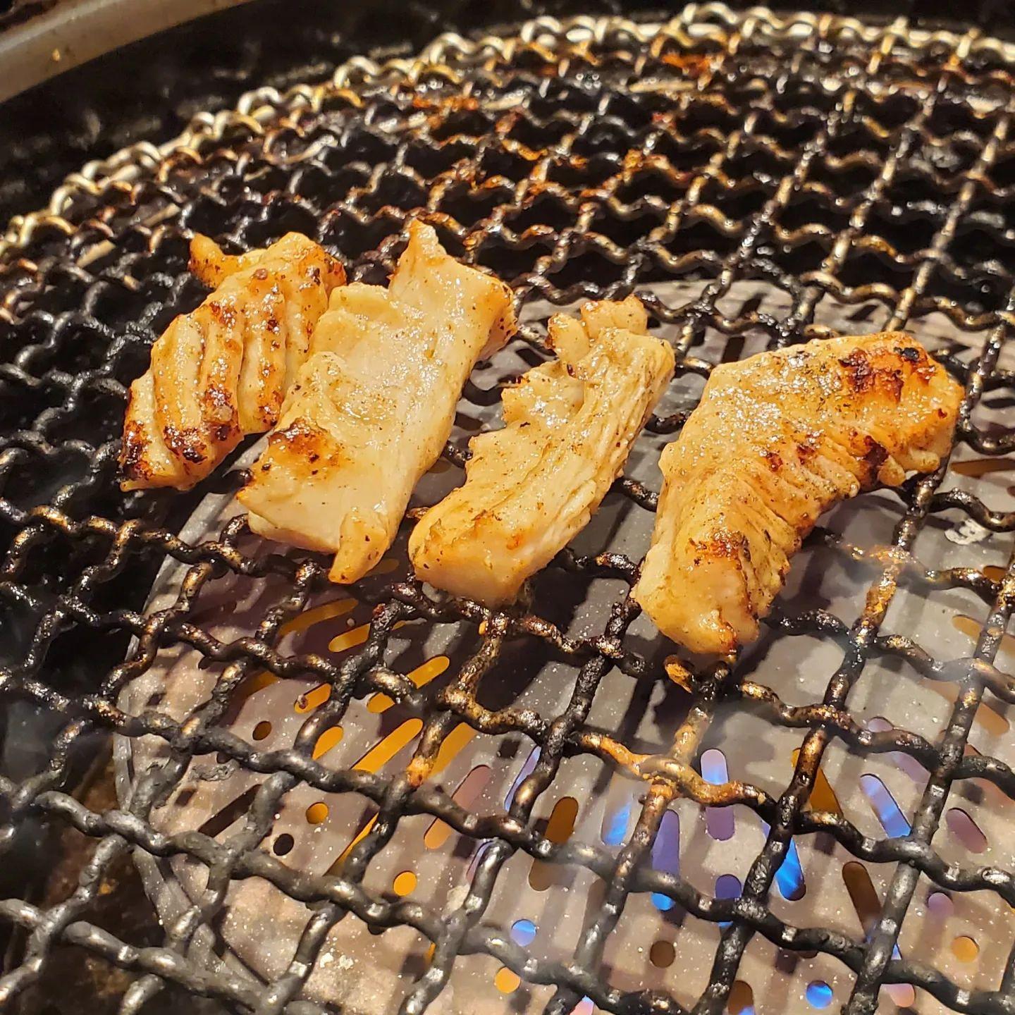 焼肉ってなんで美味しいんだろう…嫌いな人はいませんね？新宿御苑/焼肉/ホルモン/肉