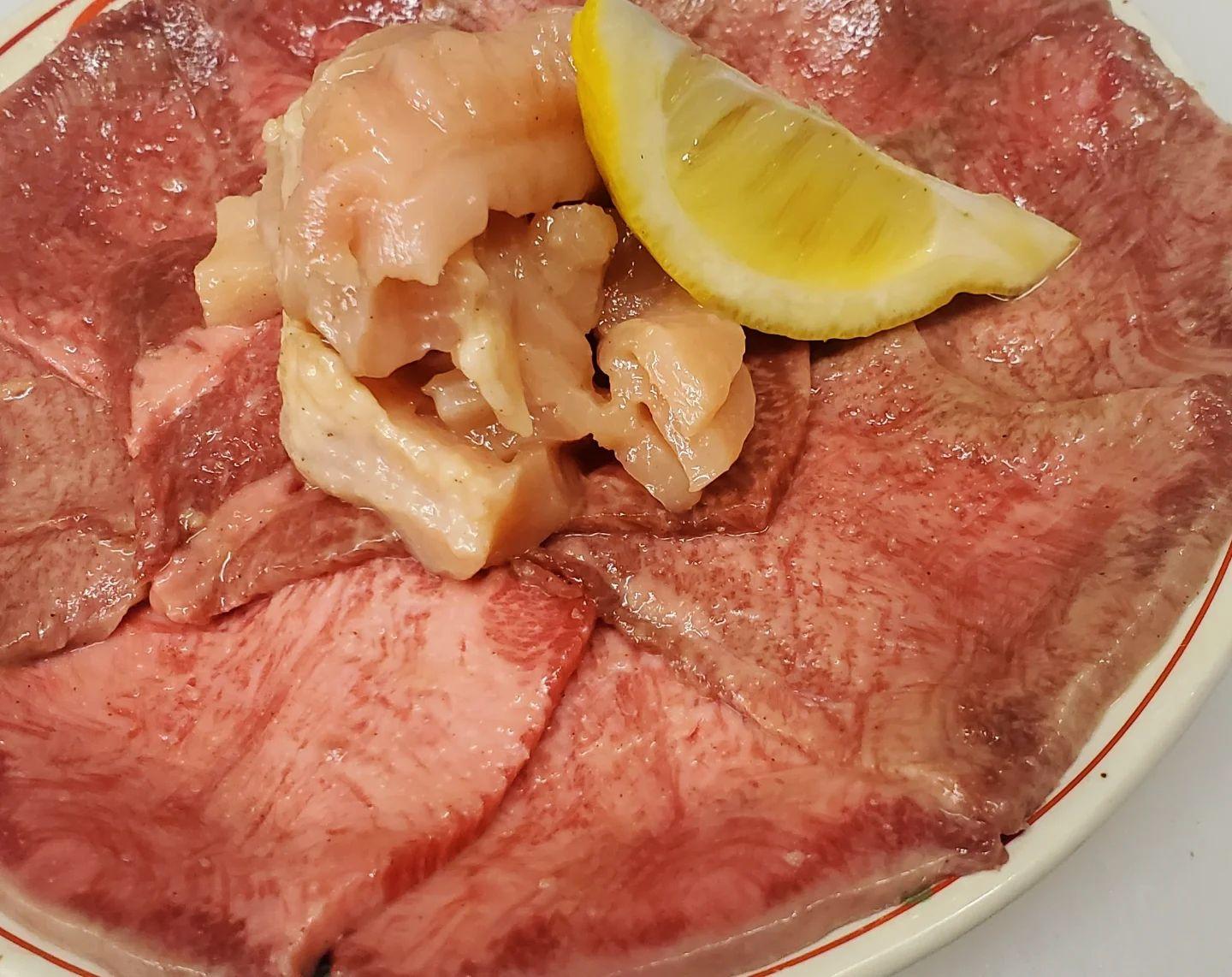 皆大好き牛タン、上ミノの組み合わせ…新宿御苑/焼肉/ホルモン/肉/新宿