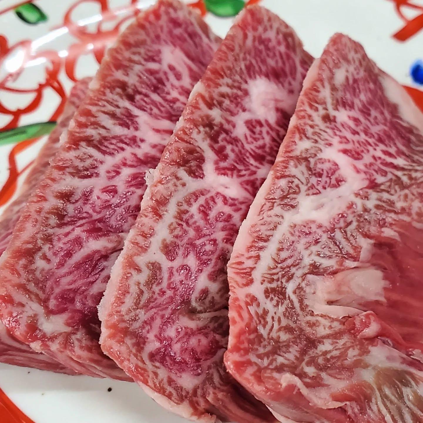 月曜から焼肉…特選ハラミ(濃厚な旨みと甘い脂のバランスが絶品です)新宿御苑/焼肉/ホルモン/肉/新宿