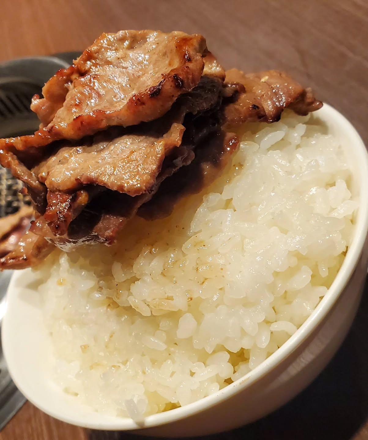 オン・ザ・ライス(笑)…新宿御苑/焼肉/ホルモン/肉/新宿/新宿三丁目/ステーキ/ランキング/街焼肉