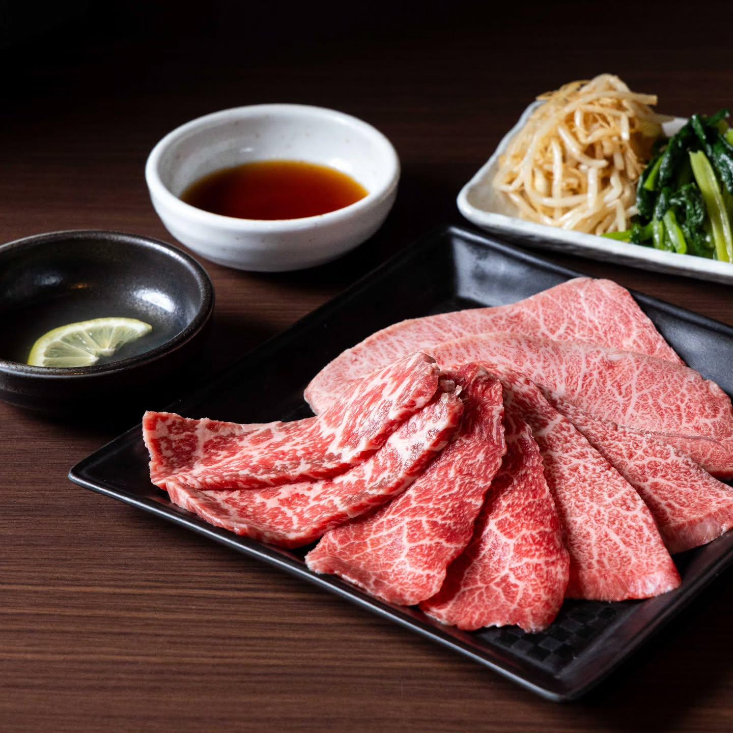 当店自慢の名物・赤身の盛り合わせで幸せスイッチON！新宿御苑/焼肉/ホルモン/肉/新宿/新宿三丁目/ステーキ/ランキング…