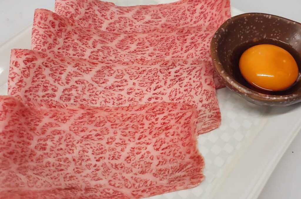 日々、暑い日が続きますが夏バテには焼肉ですよ☺️✨🍻喉ごしの🍺スタミナの焼肉ご用意してお待ちしてます。新宿御苑/焼肉…