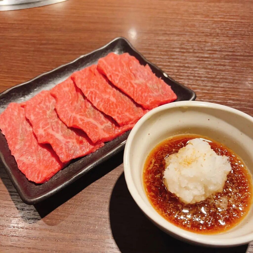 おろしは好きですか？はい、好きです(サッと炙ったカルビを一緒にオロポンでたべるのは！)と言うことでしつこいようですが…