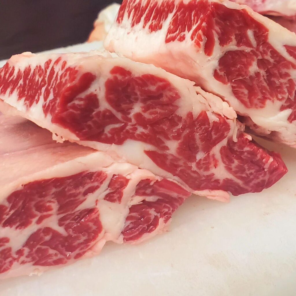 10月スタート‼️気温も落ち着いてきて焼肉が美味しく感じる食欲の秋ですね✨1日からバッチリご用意してお待ちしています…