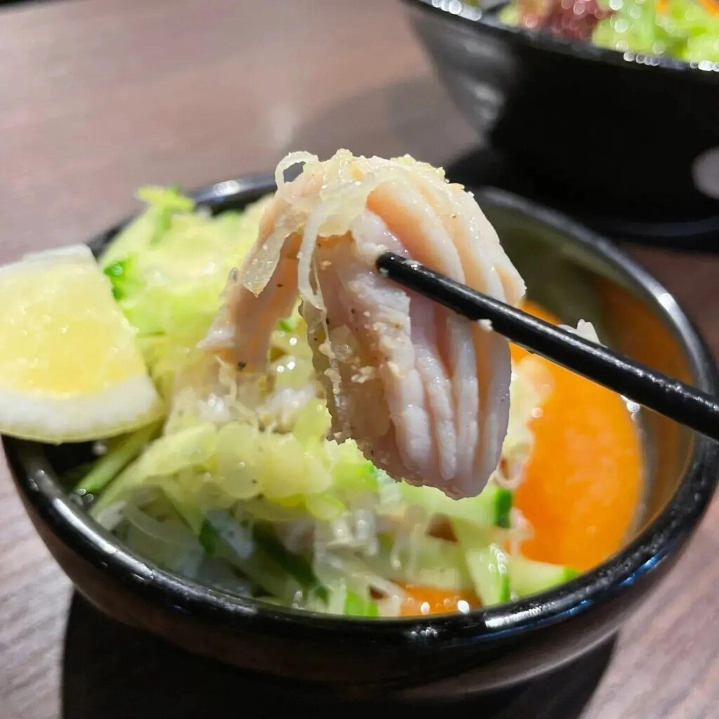 祝前日の焼肉は最高です…胃袋のなかでも一番大きく、肉厚で歯ごたえの良い食感が特徴です。新宿三丁目/焼肉/ホルモン/ラ…
