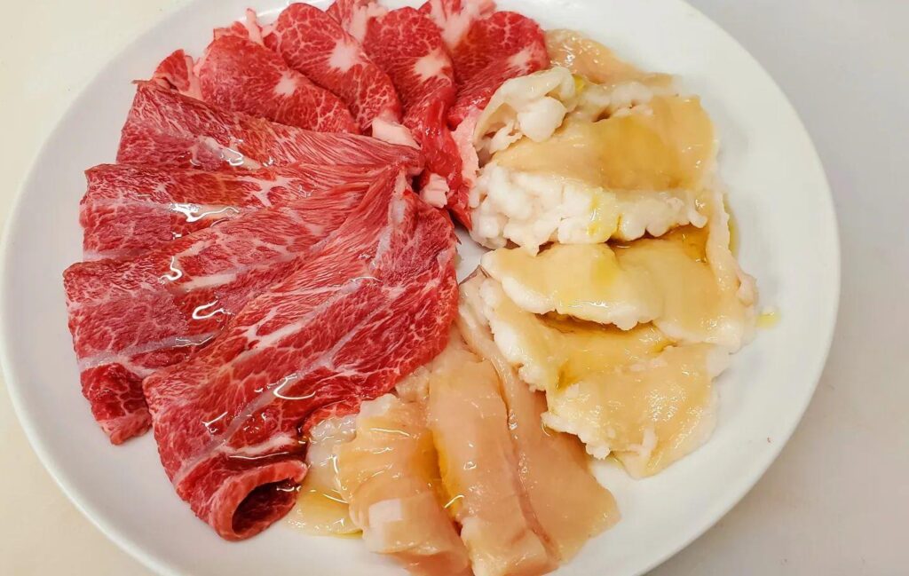 月曜から焼肉…内蔵も美味しいよ/新宿御苑/焼肉/ホルモン/肉