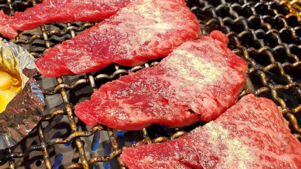 赤身肉は肉本来のよさを引き出して味わえます。食べすぎちゃっても罪になら無いかも！？新宿御苑/焼肉/ホルモン/肉/新宿