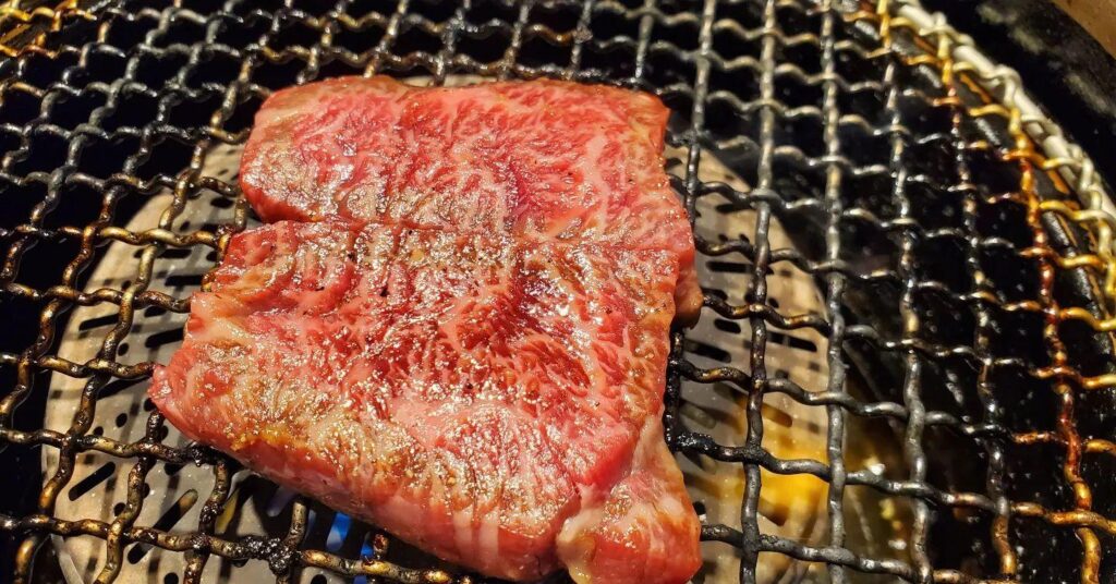 土曜日はちょっと自分に御褒美しませんか？新しくなったコースでは肉の旨味がたっぷり味わえ、心もお腹も大満足になります。…