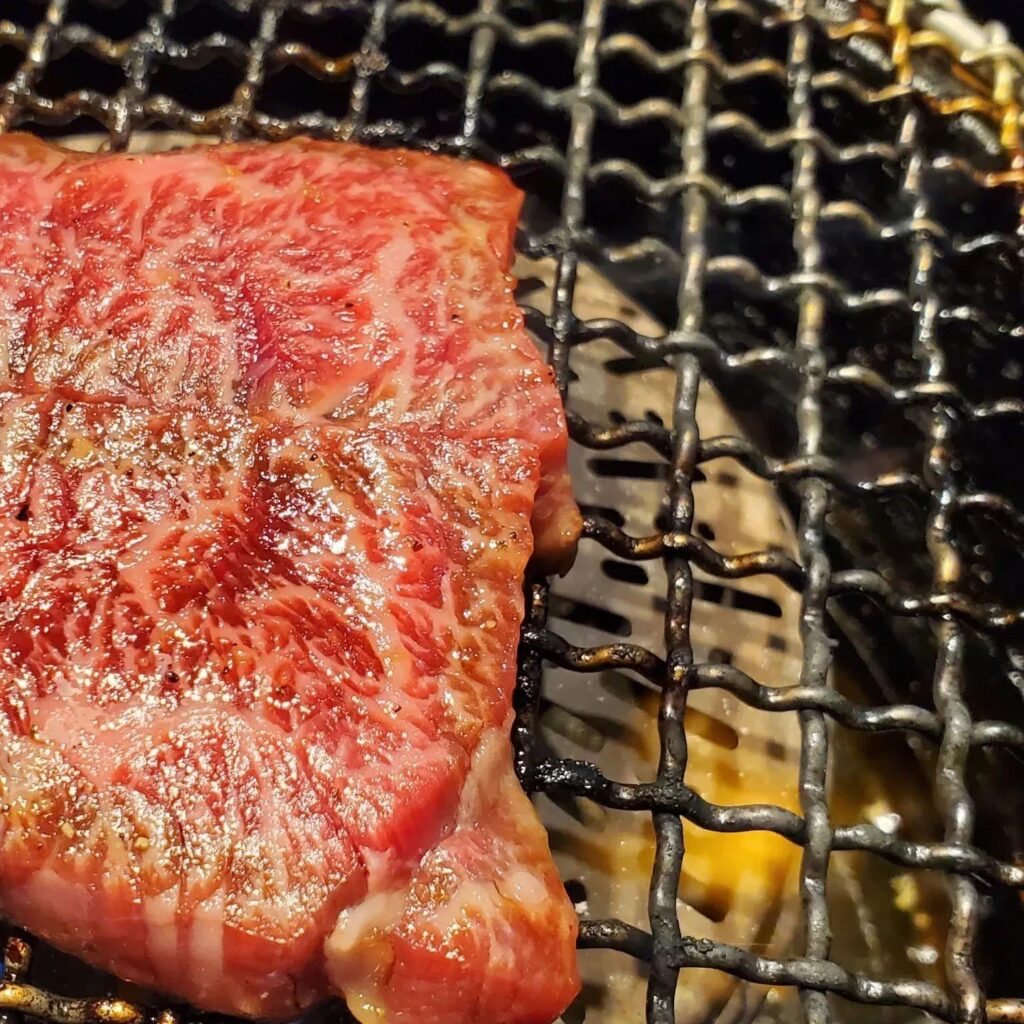 神戸屋いいとこ一度はおいで…今週末は山形牛のリブ芯がオススメです、あっさり食べれる美味しさをどうぞ…新宿御苑/yak…