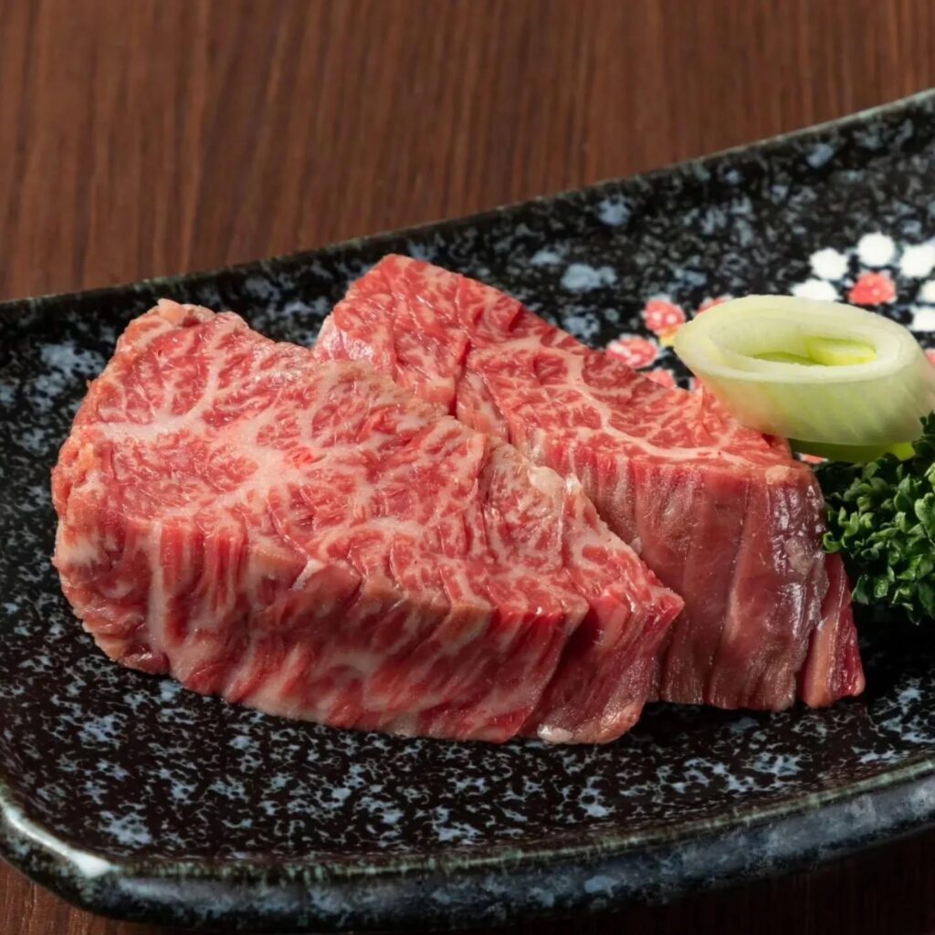 祝日でも月曜から焼肉…シンプルに本日のおすすめ特選ハラミ/新宿御苑/焼肉/ホルモン/肉/新宿