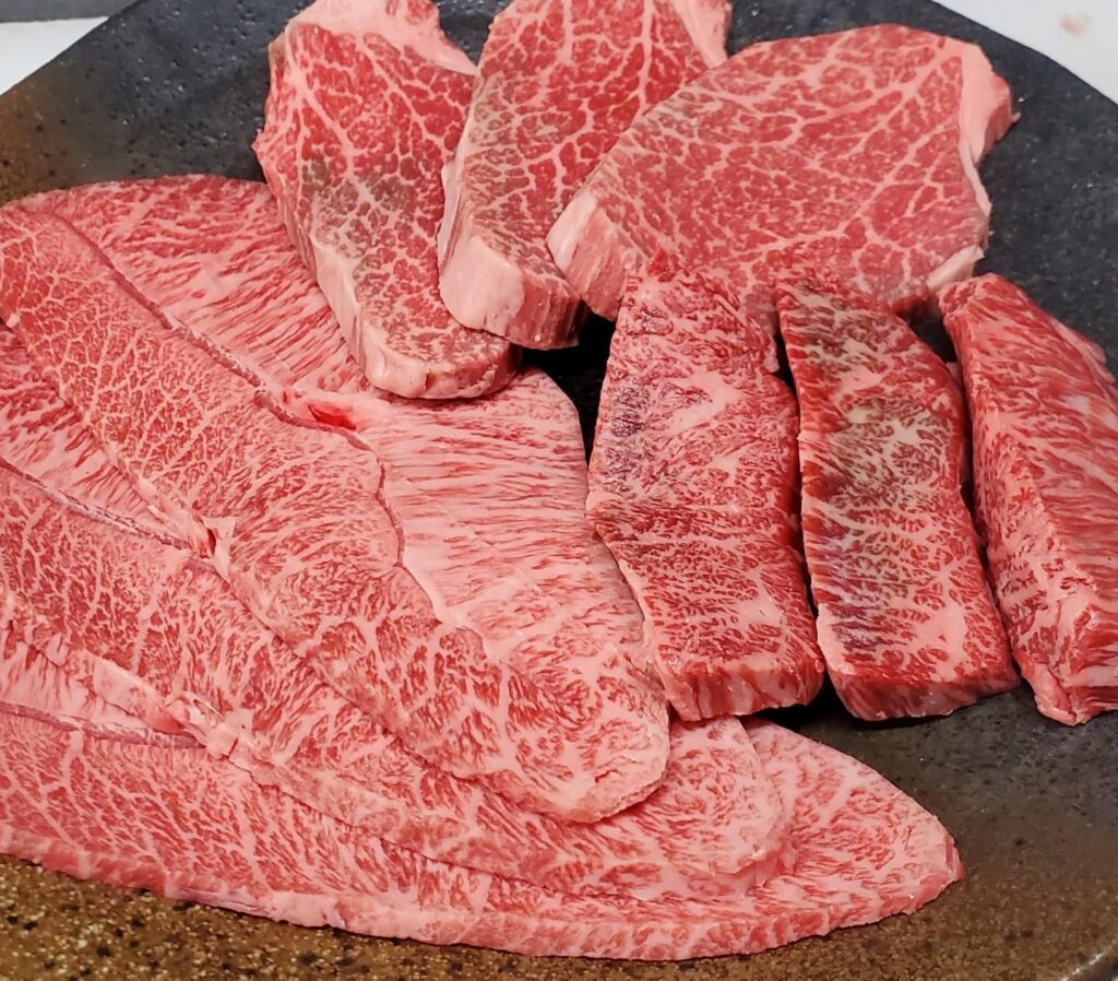 特選物を堪能するなら…当店人気のPremiumcourse納得です。新宿三丁目/焼肉/ホルモン/ランキング/おすすめ…