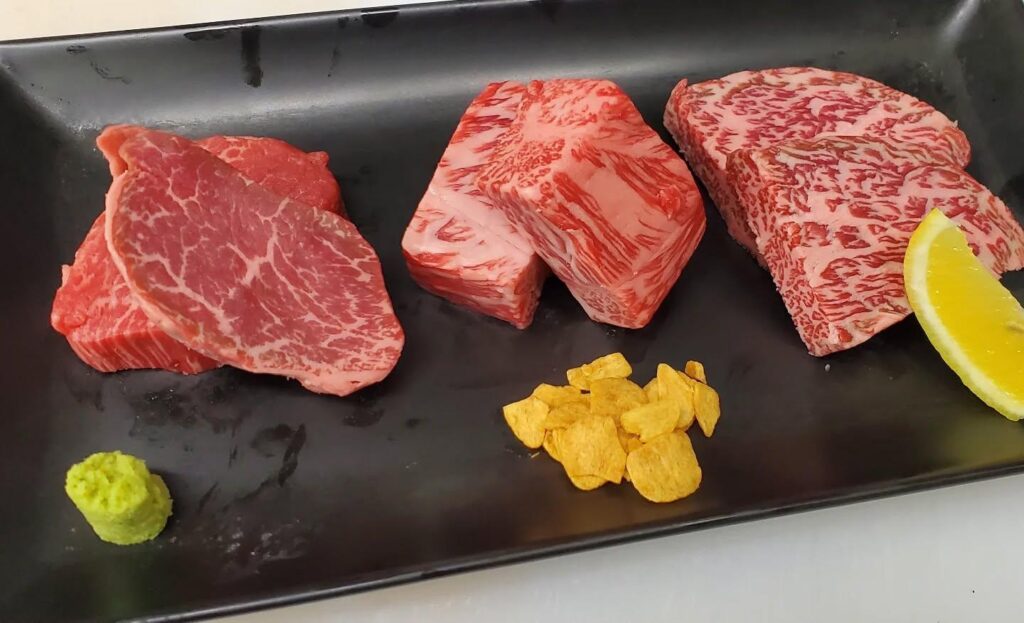 神戸屋名物・極上盛り合わせ…先ずは牛タン？いやいや極上でしょ!新宿三丁目/焼肉/ホルモン/ランキング/おすすめ/デー…
