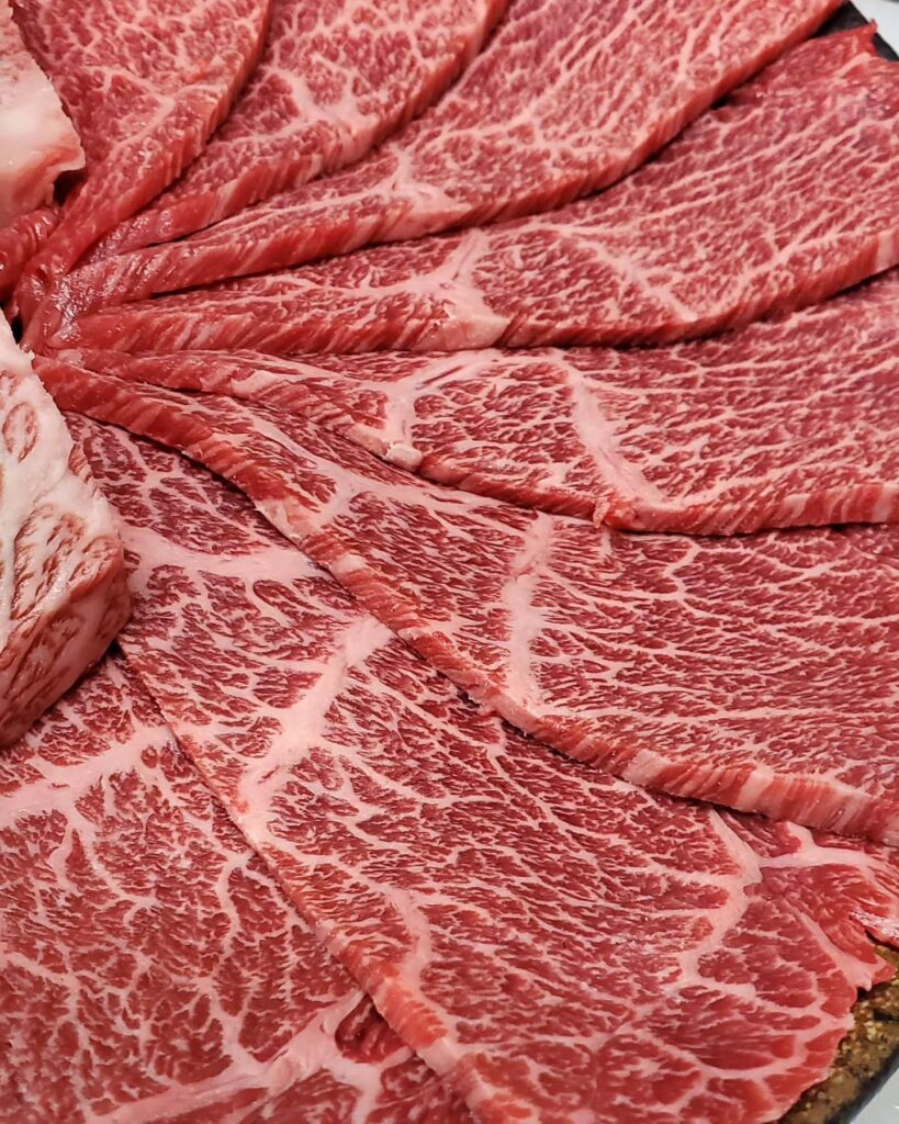 火曜日は赤身おすすめです。(厚切りレバー)も健在！新宿御苑/焼肉/ホルモン/肉/新宿/新宿三丁目/ステーキ/ランキン…