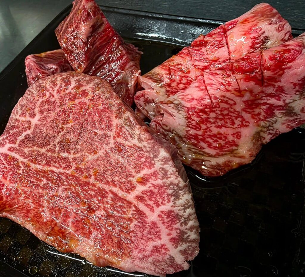 日曜日…暑い…焼肉…こってり？…ノンノン、あっさり、さっぱりもありますよ（笑）新宿御苑/焼肉/ホルモン/肉/新宿/新…