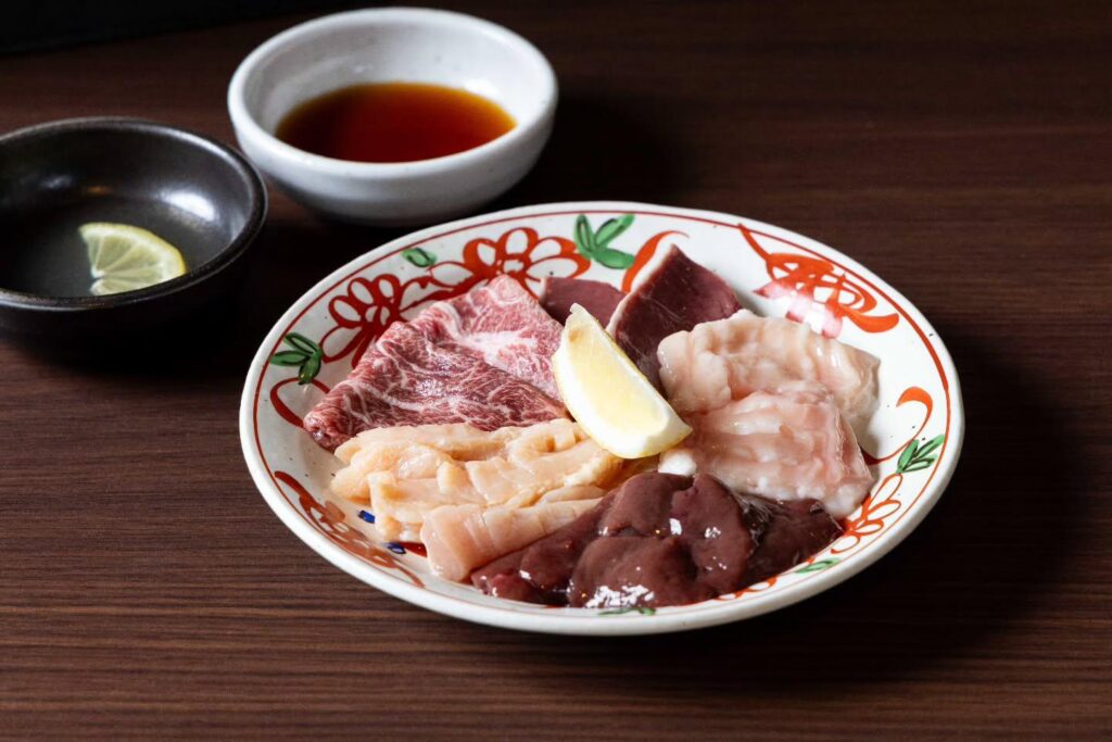 月曜焼肉…月曜日と言えば芝浦直送ホルモン！直送ホルモンをお好きな味付けで乾杯…新宿御苑/焼肉/ホルモン/肉/新宿/新…
