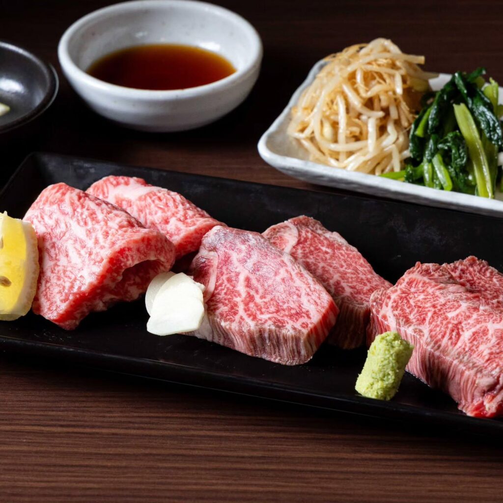 平日だからといってお肉はバッチリ！皆で楽しむ焼肉が一番に最高です。(木曜日は鬼ハラミの日)新宿御苑/焼肉/ホルモン/…
