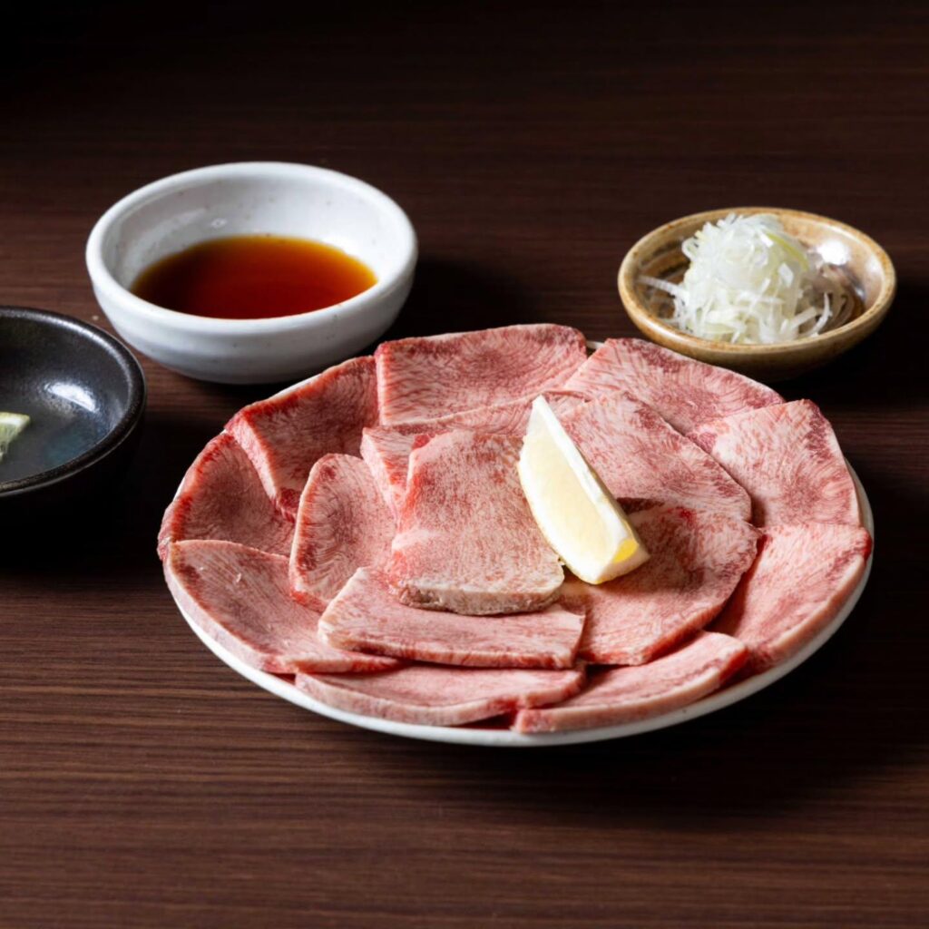 日曜日は誰と神戸屋で焼肉しますか？冷たいトマトのおでんでCOOLダウンし、マストの上タン塩でサクッと決めちゃいましょ…